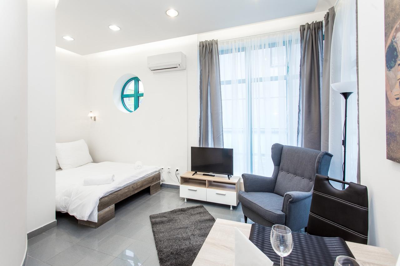 Terrace Hotel ปราก ภายนอก รูปภาพ